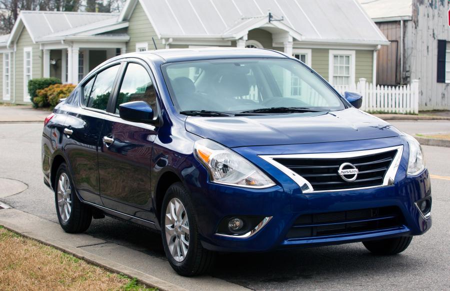  Nissan Versa SV Special Edition (B17) 2016 года  (NA) (фото 7 из 11)